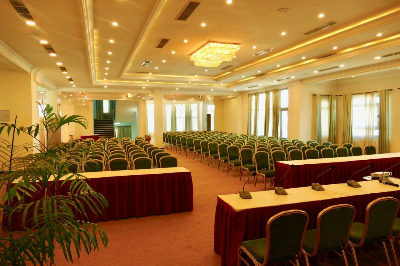 Abyssinia Renaissance Hotel Addis Ababa Exterior foto